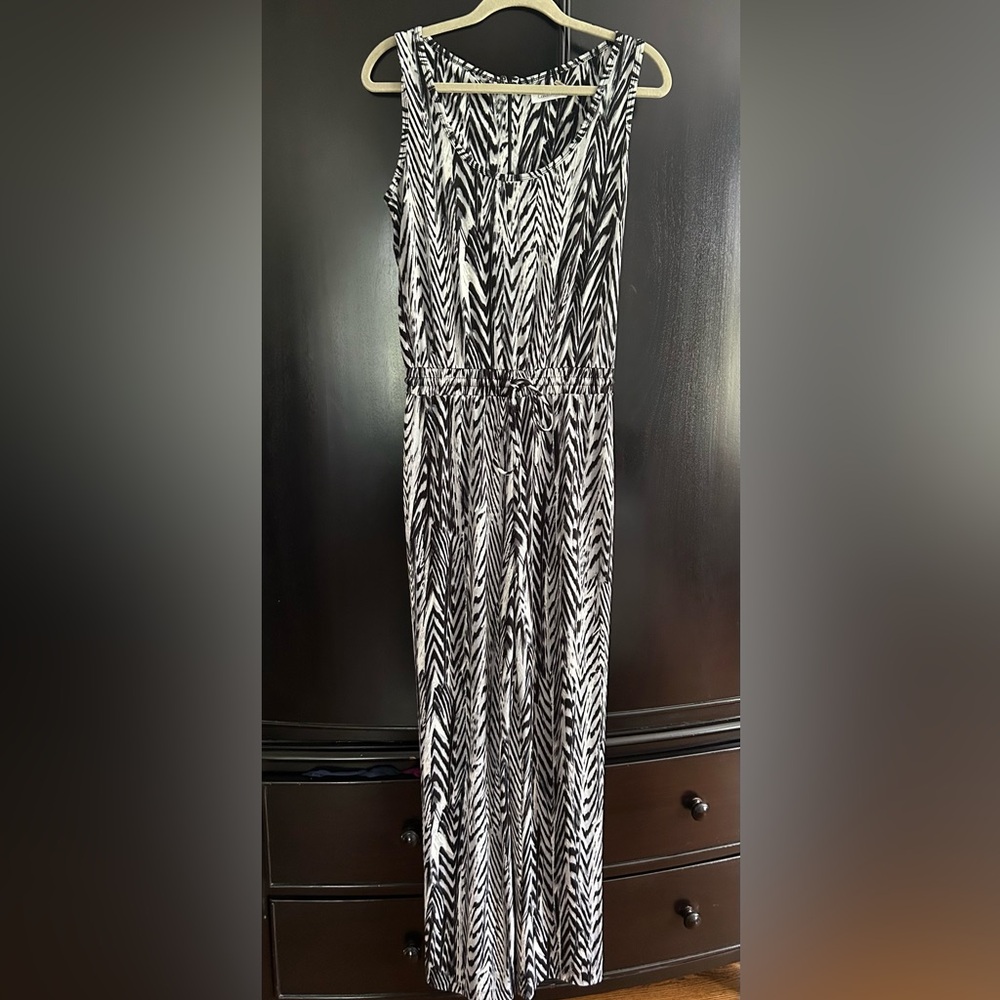 Calvin Klein jumpsuit Sz 8. SO COMFY!!